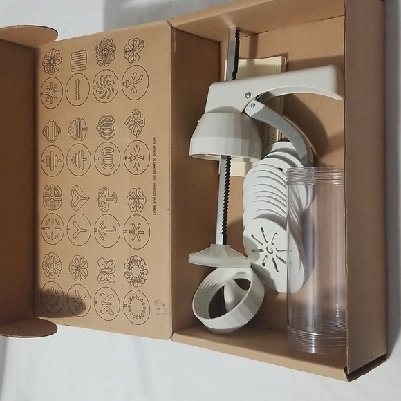 Pampered Chef Cookie Press - Picture 2 of 4